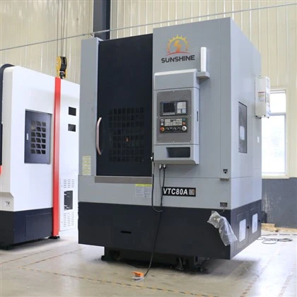 Torn vertical CNC VTC80, processament de discs d'alta eficiència, torn especial per a tambors de fre d'automòbil